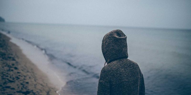 闲置物品变宝藏：二手户外装备选购全攻略，帐篷与登山鞋的损耗判断与性能测试